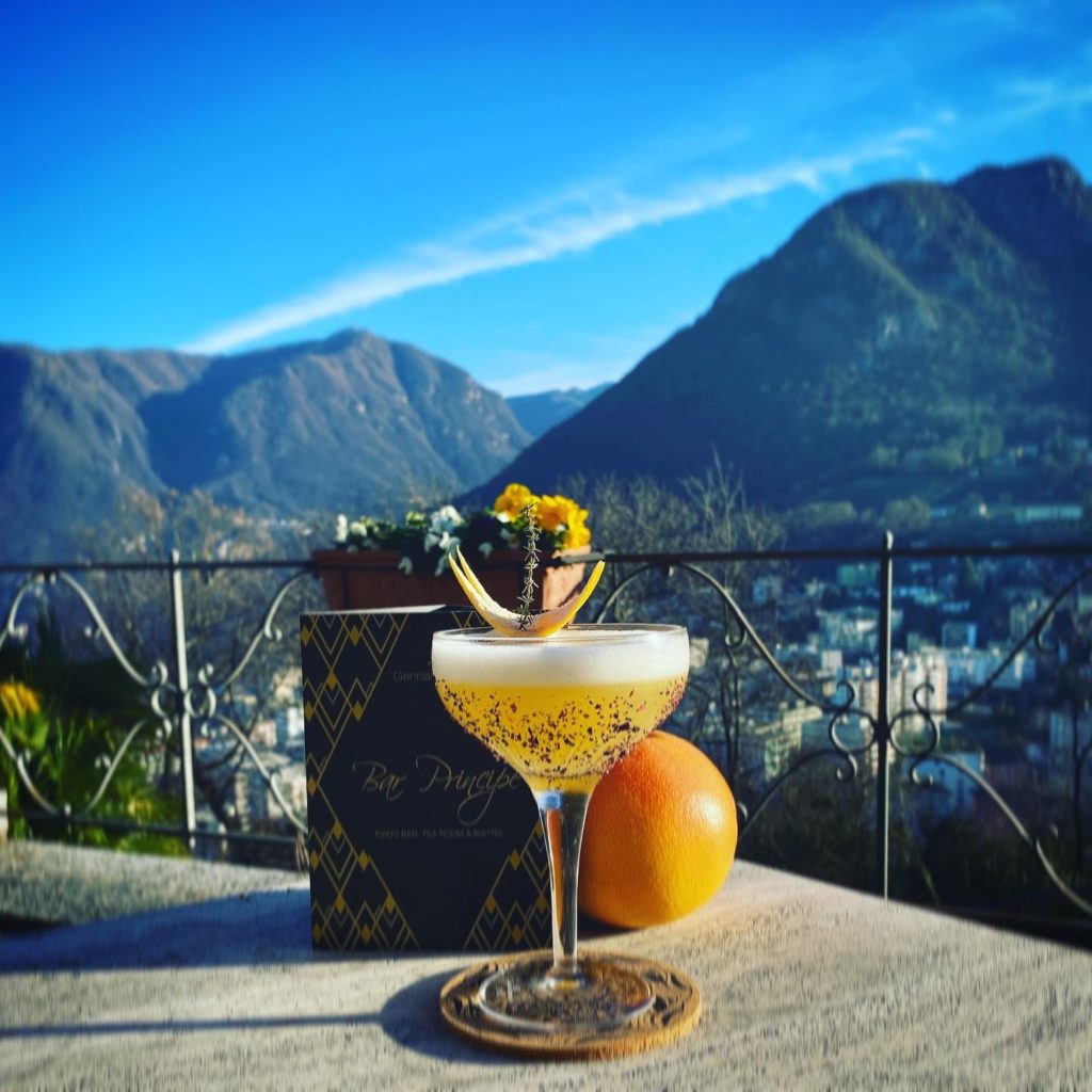 Young Trip_ Arte Líquido